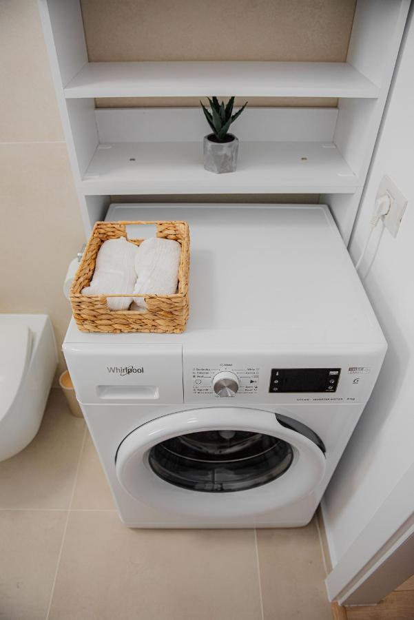 Modern Apartment In Timisoara Ngoại thất bức ảnh