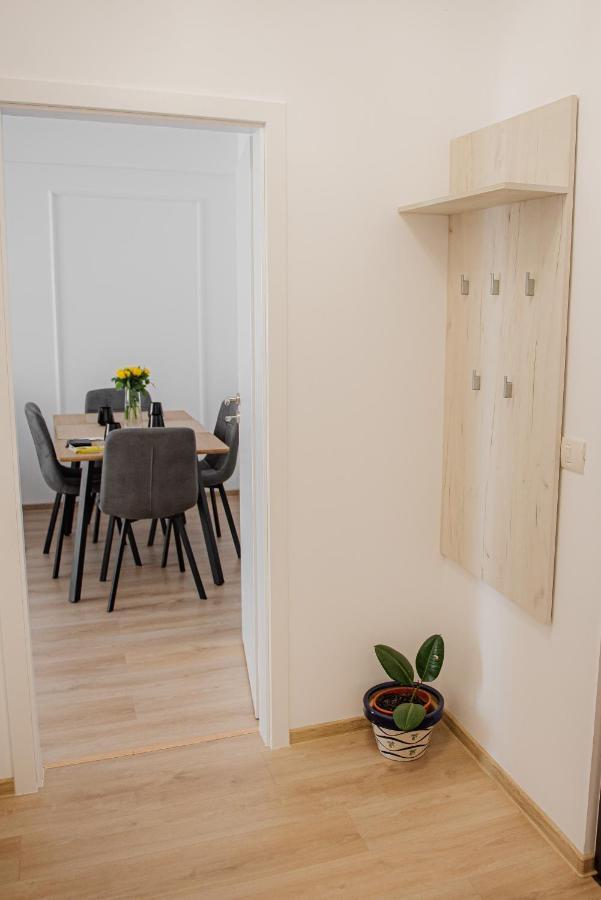 Modern Apartment In Timisoara Ngoại thất bức ảnh